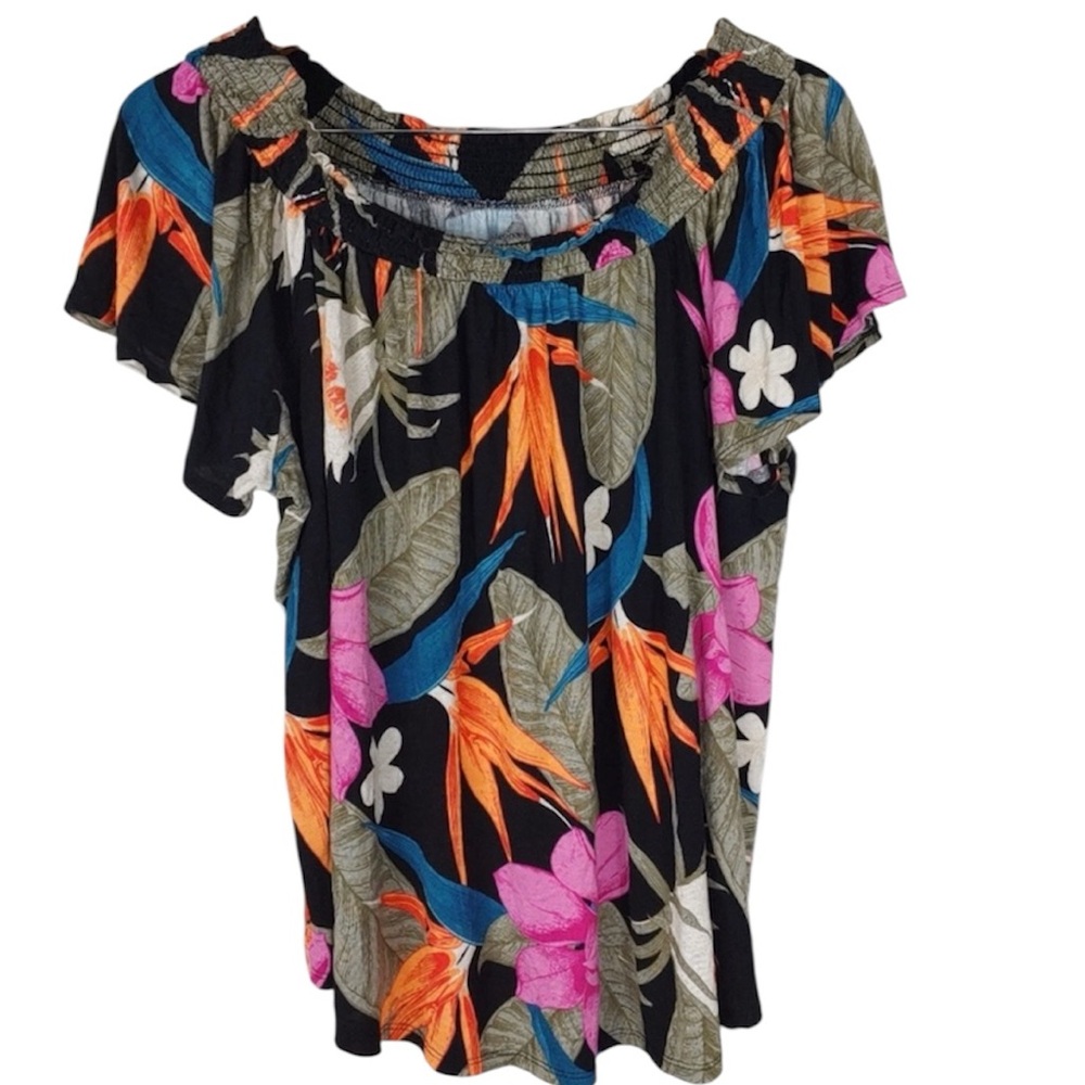 🟥 SALE $8

Peasant Blouse bird of paradise Large like new